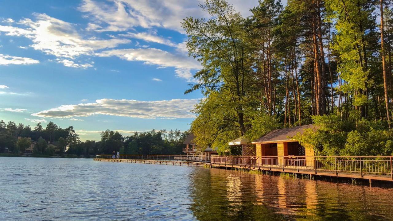 Заміський Комплекс "Пуща Лісна" Hotel Moschun Eksteriør billede